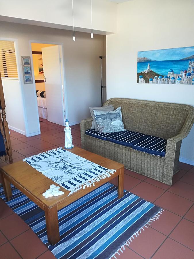 Lighthouse Accommodation 이스트런던 외부 사진
